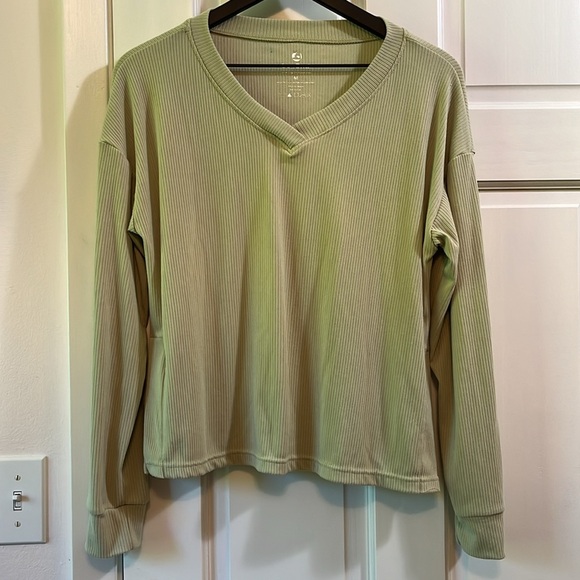 Bundle - Loungewear Long Sleeve Shirts - Size Medium - Picture 2 of 12